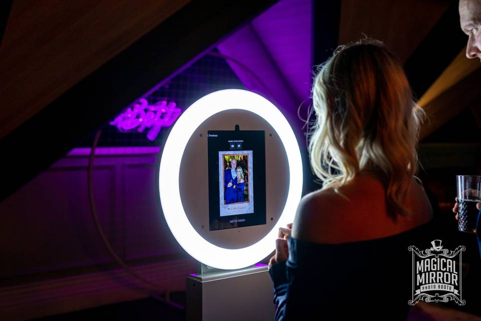 How a Magical Mirror Photobooth Can Transform Your Memphis Event